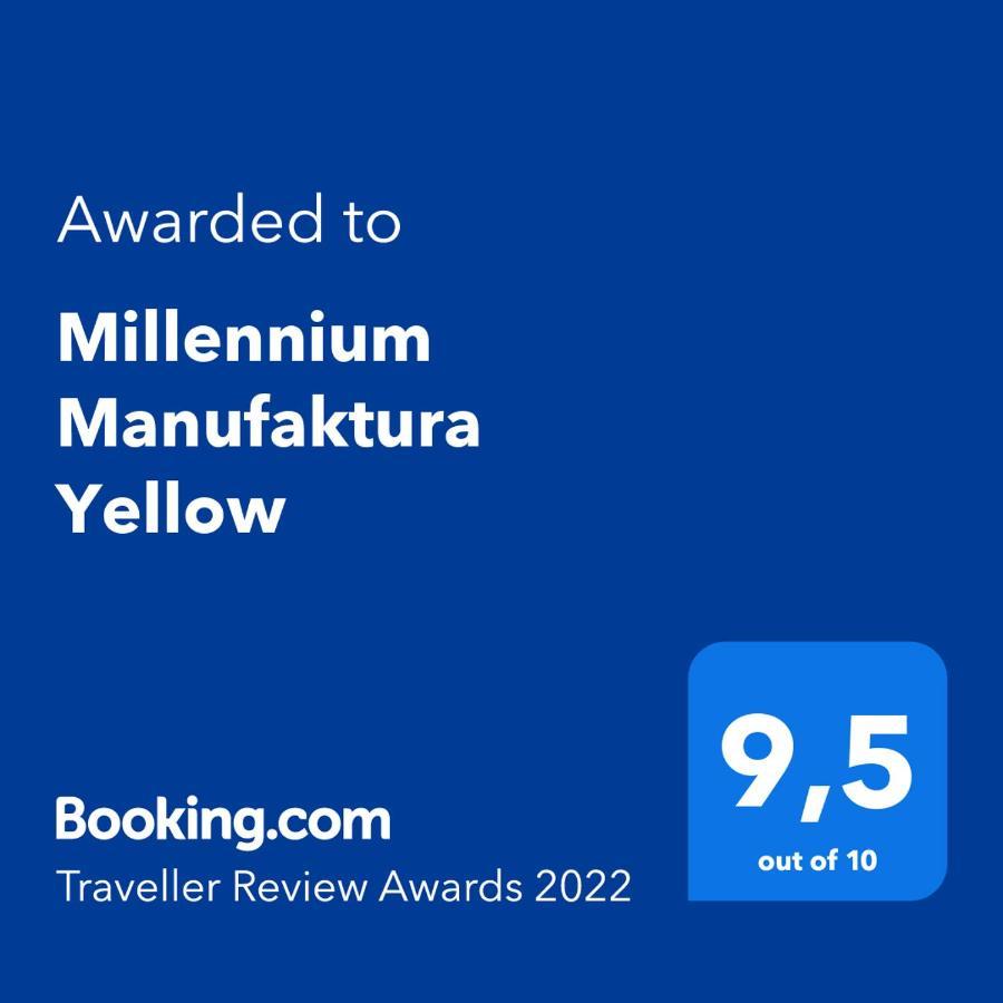 Millennium Manufaktura Yellow Varšava Exteriér fotografie